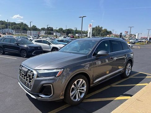 Used 2025 Audi Q7 3.0T Prestige AWD/4WD image 2