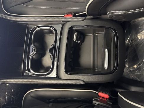 New 2026 Chrysler Pacifica Limited image 44