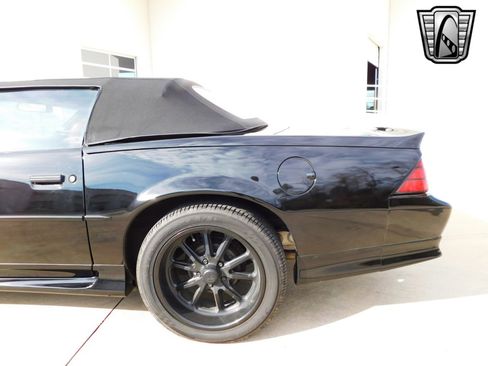 Used 1992 Chevrolet Camaro RS image 7