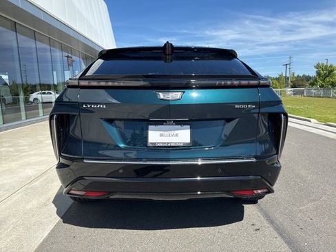 New 2025 Cadillac Lyriq Luxury image 7