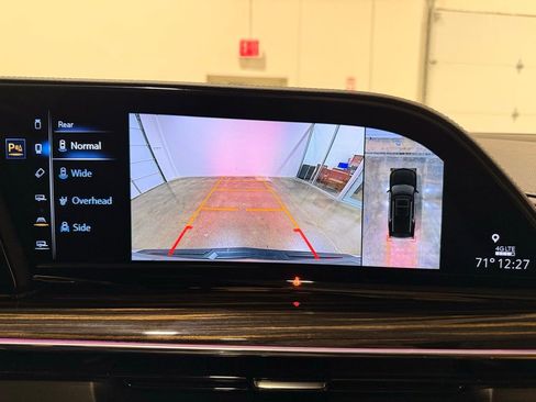 Used 2024 Cadillac Escalade Sport w/ Touring Package image 27