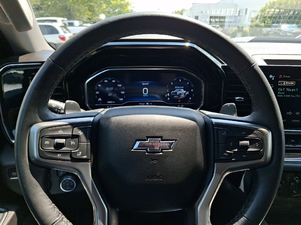 Used 2024 Chevrolet Silverado 1500 LT Trail Boss w/ LPO, Dark Essentials Package AWD/4WD image 18