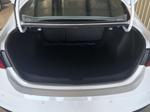 Used 2024 Chevrolet Malibu LT image 9