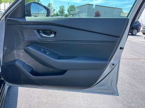 Certified 2025 Honda Accord Sport image 30