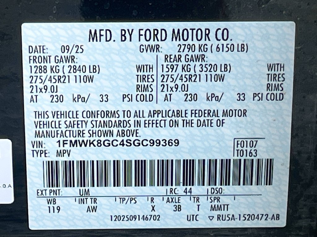Used 2025 Ford Explorer ST w/ Sun And Sound Package AWD/4WD image 35