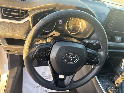 Used 2019 Toyota RAV4 XLE image 16