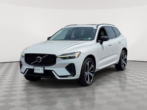 Used 2023 Volvo XC60 B5 Ultimate AWD/4WD image 2