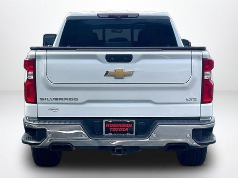 Used 2021 Chevrolet Silverado 1500 LTZ w/ LTZ Premium Package AWD/4WD image 4