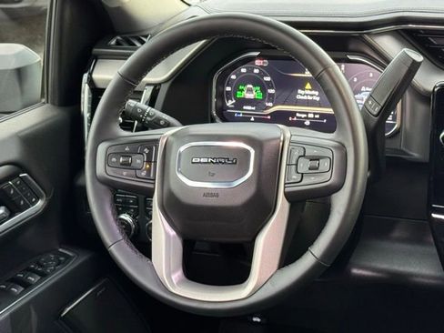 Used 2025 GMC Sierra 3500 Denali w/ Denali Reserve Package image 34