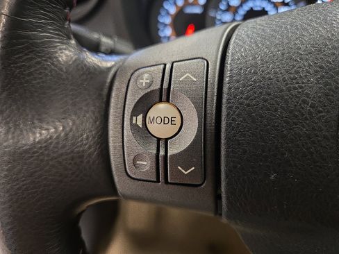 Used 2012 Toyota RAV4 Limited image 22