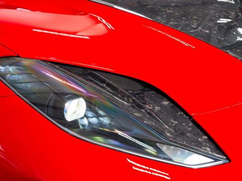 Used 2020 Ferrari 812 Superfast image 21