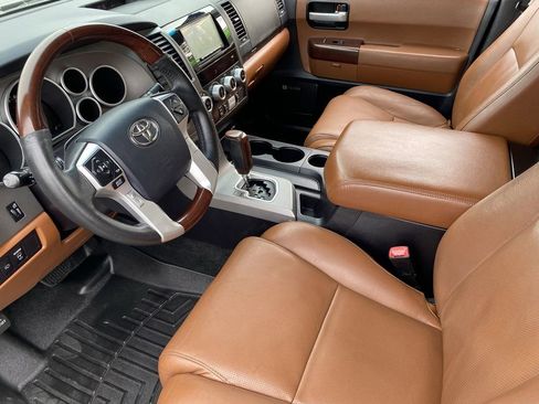 Used 2015 Toyota Sequoia Platinum image 19