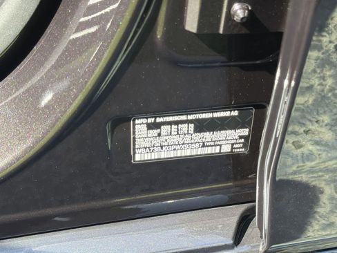 Used 2023 BMW 540i xDrive w/ M Sport Package image 9