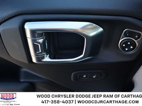 New 2026 Jeep Gladiator Rubicon w/ Steel Power Dome Hood Package AWD/4WD image 12