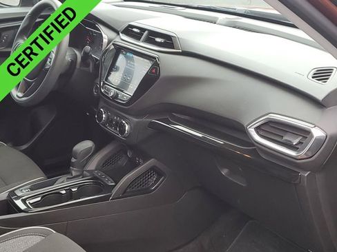 Certified 2021 Chevrolet TrailBlazer LT w/ Convenience Package image 28
