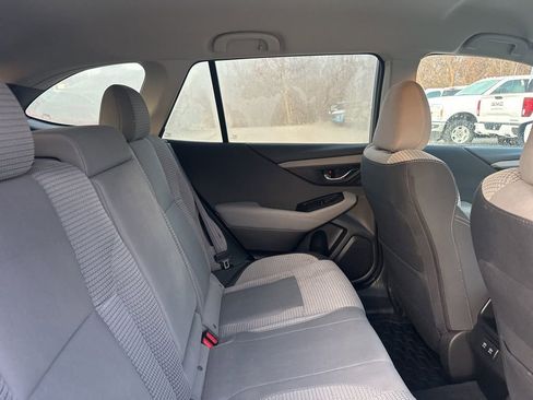 Used 2021 Subaru Outback Premium image 12