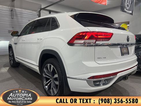 Used 2021 Volkswagen Atlas Cross Sport SEL Premium R-Line image 52
