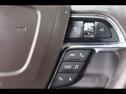 Used 2021 Lincoln Nautilus Reserve w/ Equipment Group 201A image 26