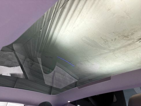 Used 2024 Tesla Model 3 Standard Range RWD image 17