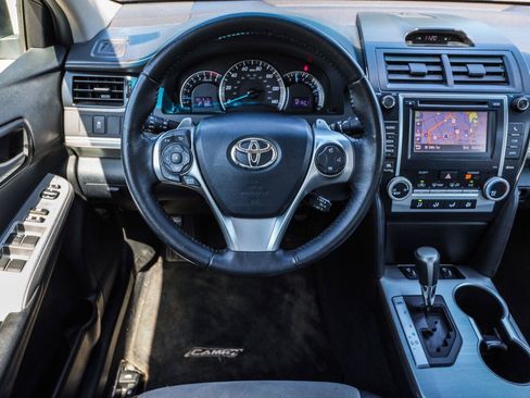 Used 2012 Toyota Camry SE w/ Leather Pkg FWD image 22