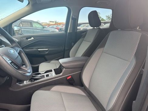 Used 2019 Ford Escape SE FWD image 9