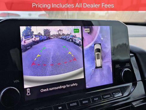 Used 2023 Nissan Pathfinder SL AWD/4WD image 23