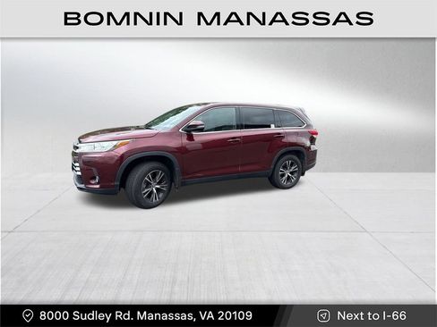 Used 2019 Toyota Highlander Plus w/ Protection Package #3 AWD/4WD image 1