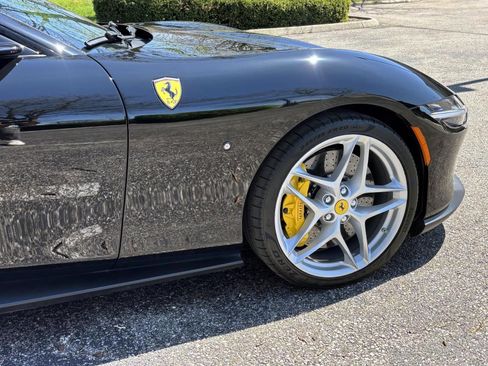 Used 2022 Ferrari Roma image 8