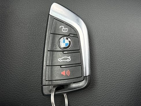 Used 2024 BMW X4 xDrive30i AWD/4WD image 27
