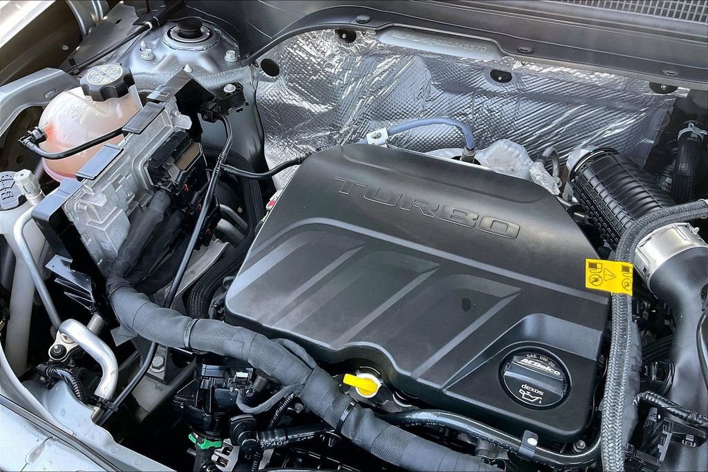 Used 2025 Chevrolet Trax LT FWD image 23
