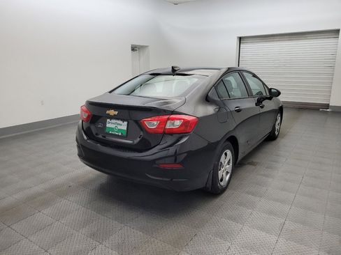 Used 2016 Chevrolet Cruze LS FWD image 9