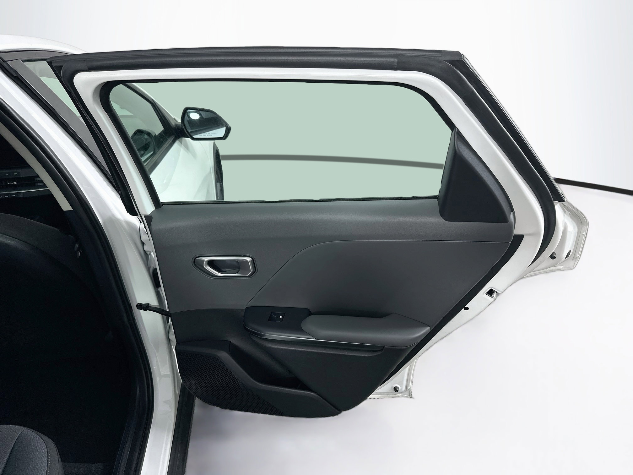 Used 2025 Kia K4 FWD image 30