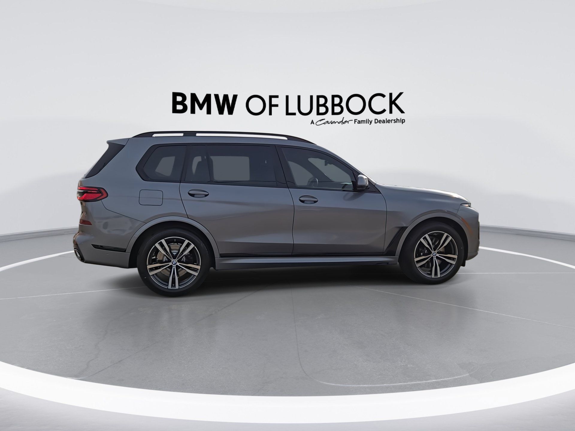 Used 2026 BMW X7 xDrive40i AWD/4WD image 9