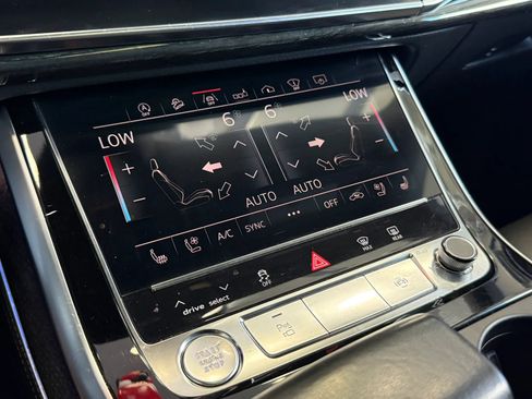 Used 2019 Audi Q8 Prestige AWD/4WD image 17