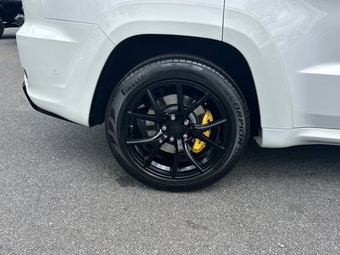 Used 2018 Jeep Grand Cherokee Trackhawk AWD/4WD image 22