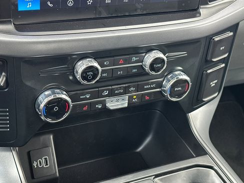 New 2025 Ford F150 Lightning XLT image 20