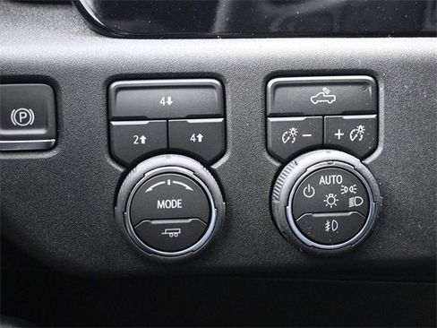 New 2026 Chevrolet Silverado 3500 LT w/ Convenience Package image 26