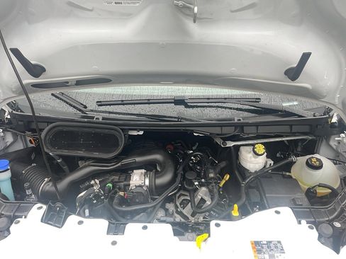 Used 2023 Ford Transit 350 BOX TRUCK image 21