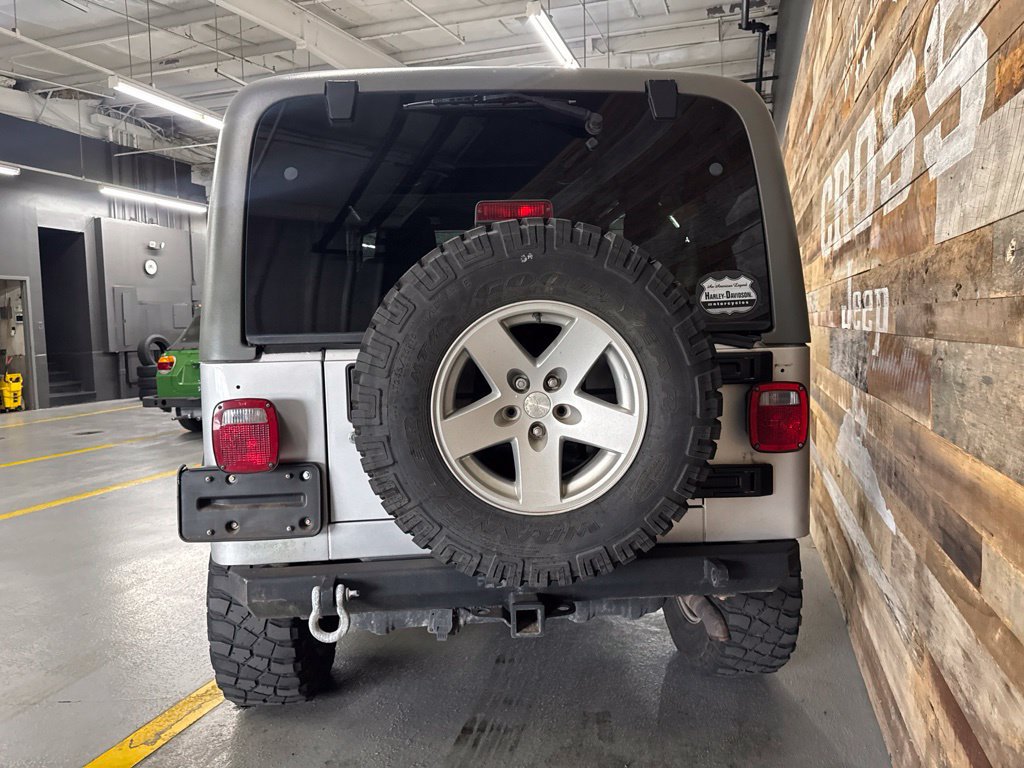 Used 2006 Jeep Wrangler Unlimited Rubicon AWD/4WD image 8