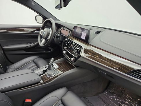 Used 2019 BMW M550i xDrive w/ Premium Package 2 AWD/4WD image 30