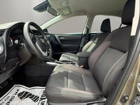 Used 2018 Toyota Corolla LE w/ Body Protection Package FWD image 9