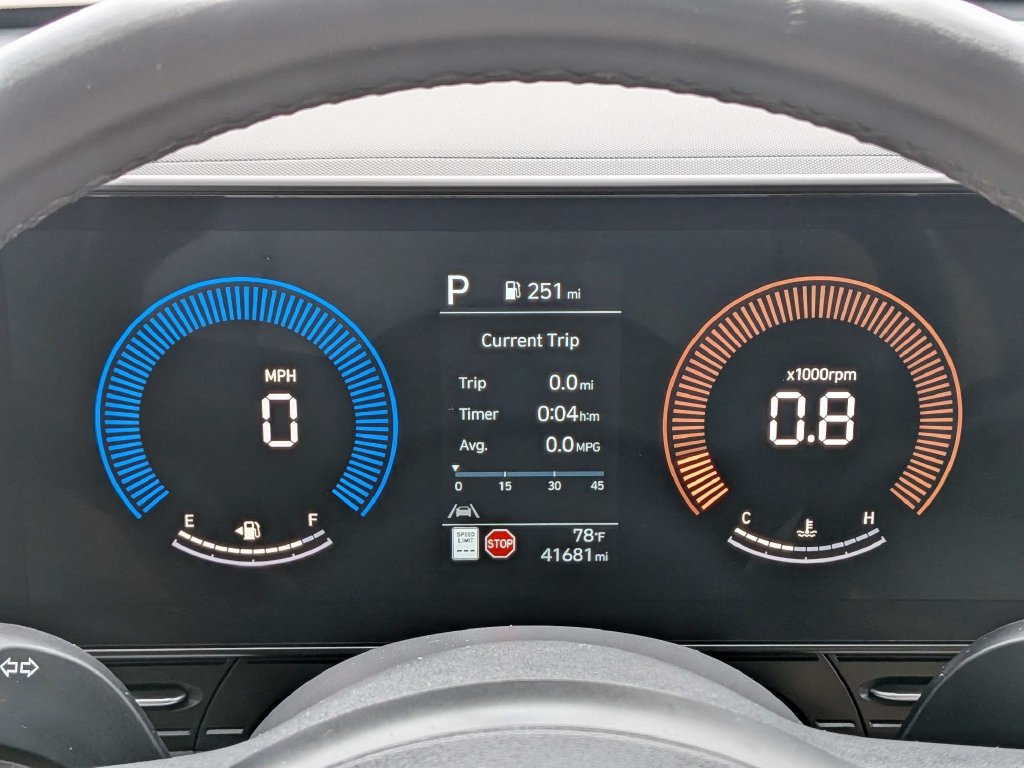 Used 2025 Hyundai Kona SEL FWD image 38