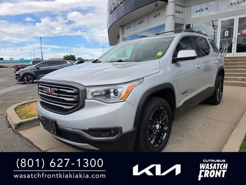 Used 2019 GMC Acadia SLT AWD/4WD image 1