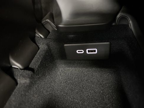 New 2025 Chevrolet Corvette E-Ray AWD/4WD image 64