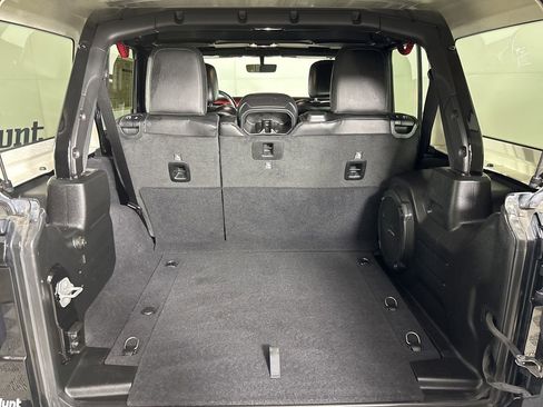 Used 2019 Jeep Wrangler Unlimited Rubicon image 23