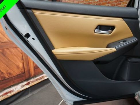 Certified 2023 Nissan Sentra SV w/ SV Premium Package FWD image 40