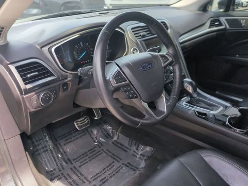 Used 2016 Ford Fusion Energi Titanium w/ Driver Assist Package FWD image 10