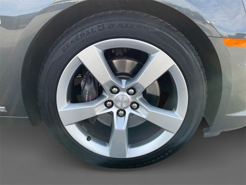 Used 2010 Chevrolet Camaro SS image 15