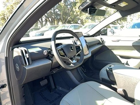 New 2026 Volvo EX30 Cross Country Ultra image 12