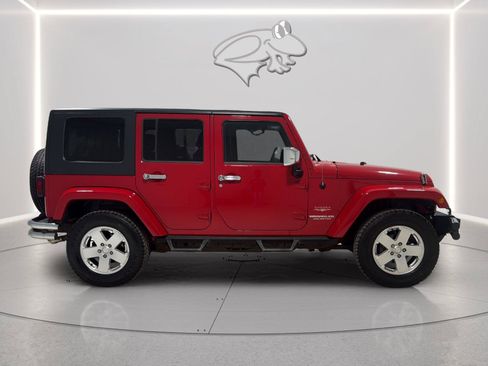 Used 2010 Jeep Wrangler Unlimited Sahara w/ Mopar Chrome Edition Group AWD/4WD image 6